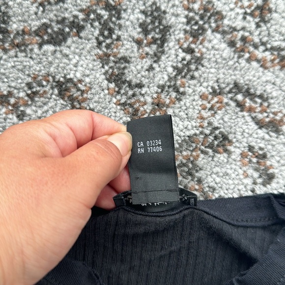 Club Monaco Distressed Rib Knit Long Sleeve Top Large - Picture 4 of 5